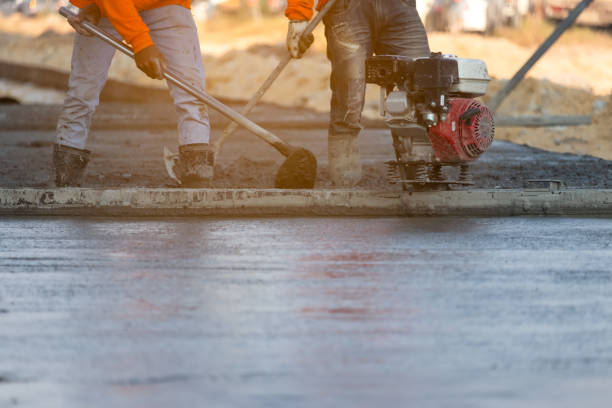 Best Custom Concrete Contractor  in Wickliffe, OH